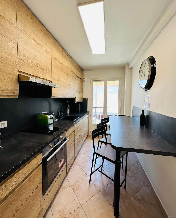 The Nice - 3 Rooms, 3Air Cond, 3Tv, 3Fans, 2 Wc, Wifi Everywhere 5Min Aeroport, Train, Beach, 1Min Tram, 15 Min Centre, Port, Parking Possible Екстериор снимка